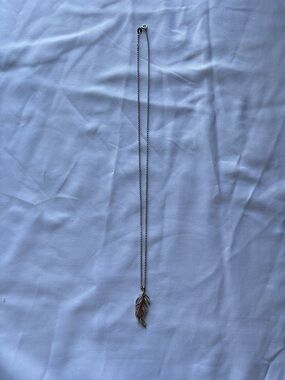 Unknown brand sterling silver leaf necklace